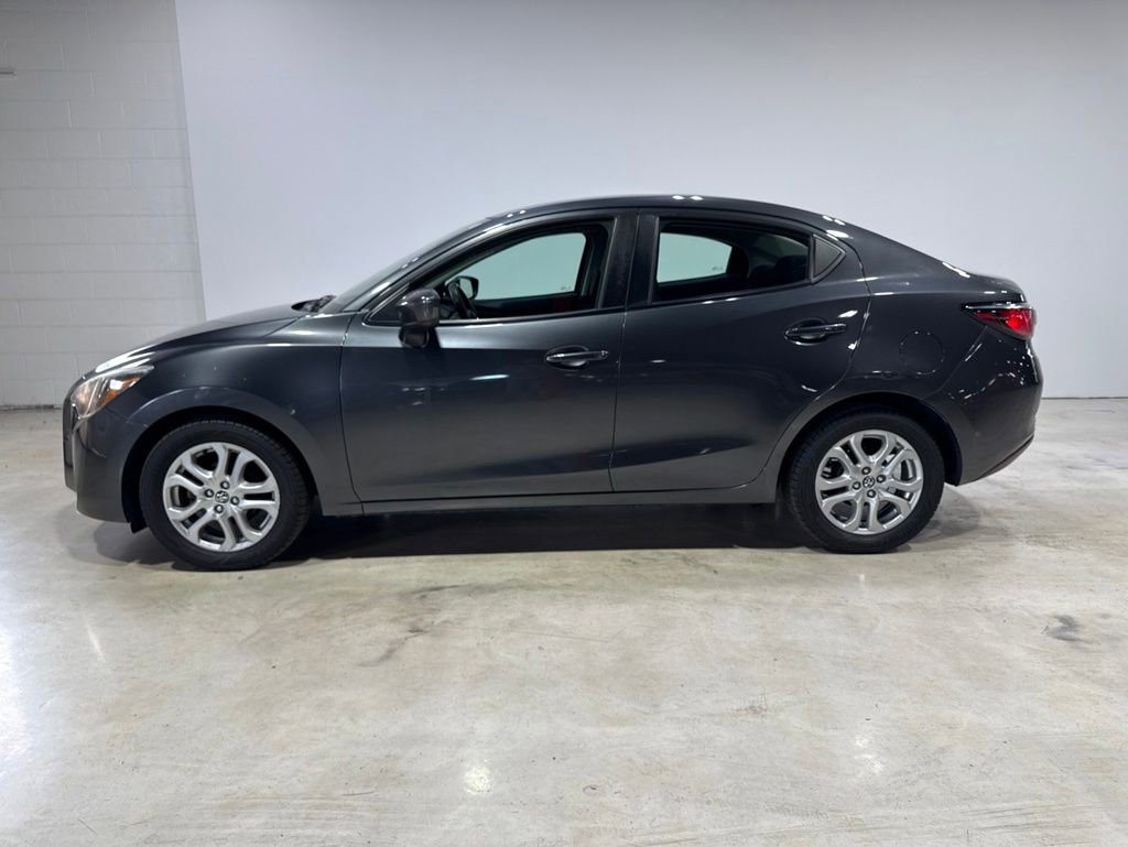 Used 2017 Toyota Yaris iA FWD image 5