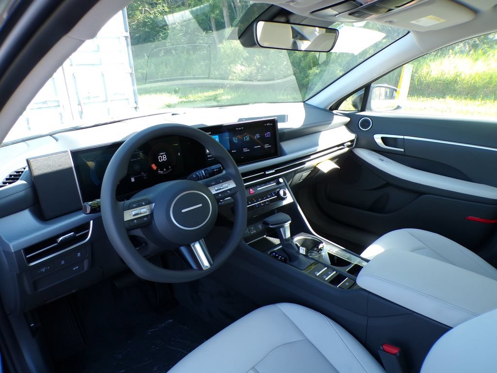 New 2026 Hyundai Sonata SE FWD image 11