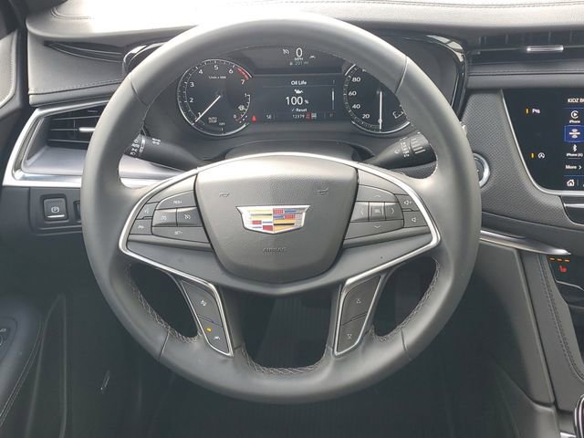 Certified 2025 Cadillac XT5 Luxury w/ LPO, Floor Liner Package AWD/4WD image 29