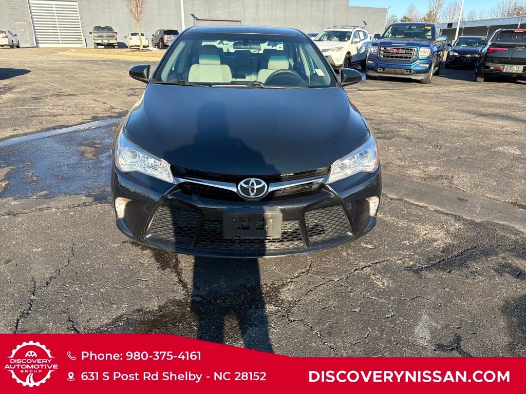 Used 2017 Toyota Camry SE image 10
