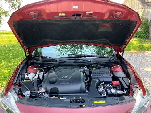 Used 2017 Nissan Maxima Platinum image 40