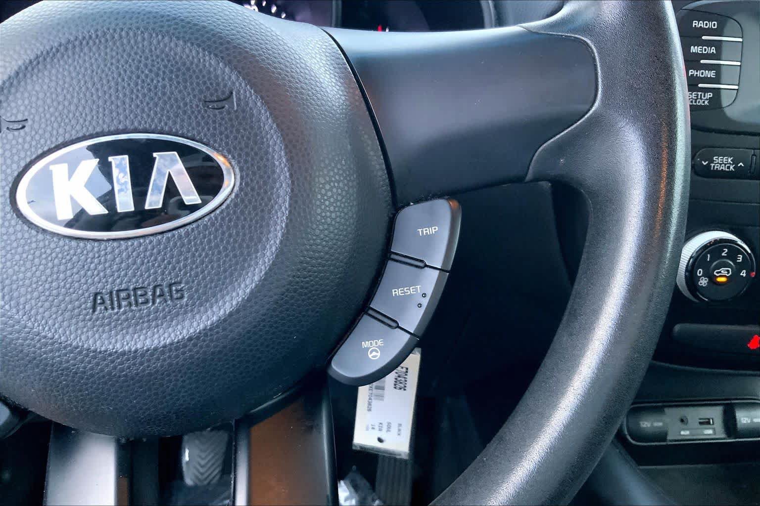 Used 2014 Kia Soul FWD image 22