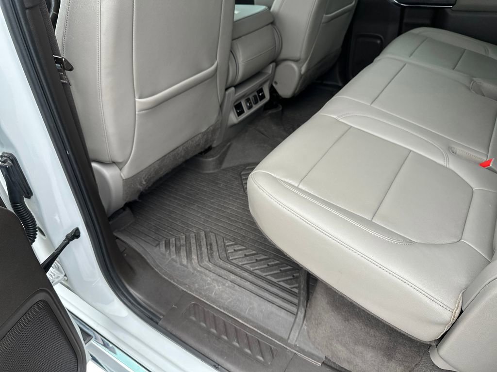 Used 2020 Chevrolet Silverado 3500 LTZ AWD/4WD image 35