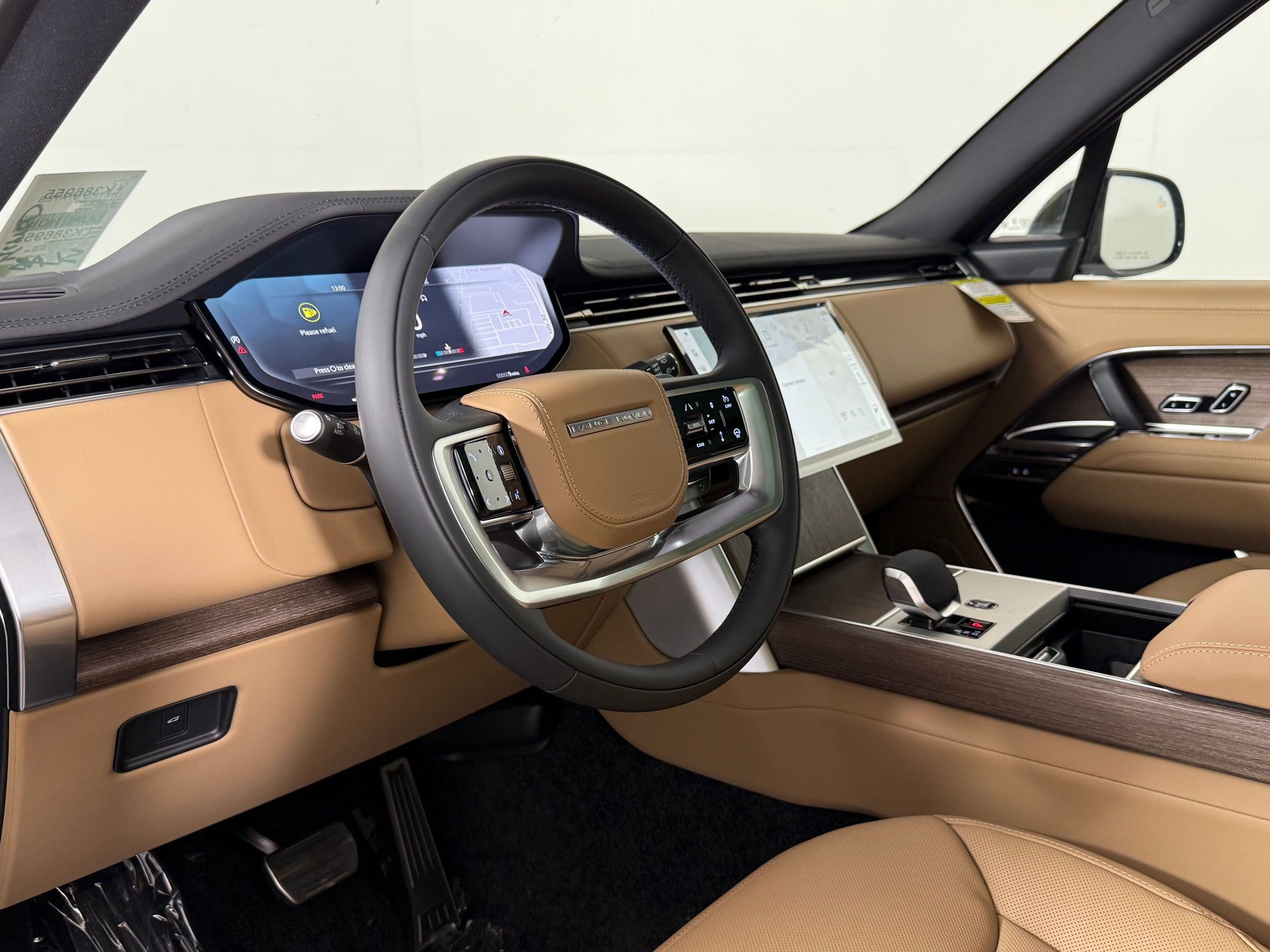 New 2026 Land Rover Range Rover SE AWD/4WD image 4