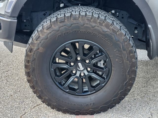 Used 2023 Ford F150 Raptor w/ Raptor Carbon Fiber Package image 8