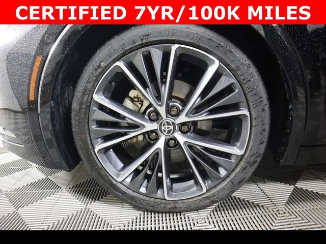 Used 2024 Toyota Prius Limited w/ Limited Premium Package AWD/4WD image 29
