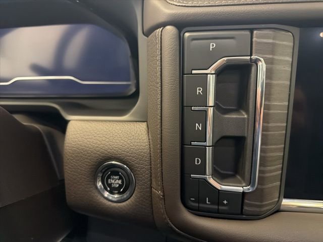 Used 2023 GMC Yukon Denali AWD/4WD image 31
