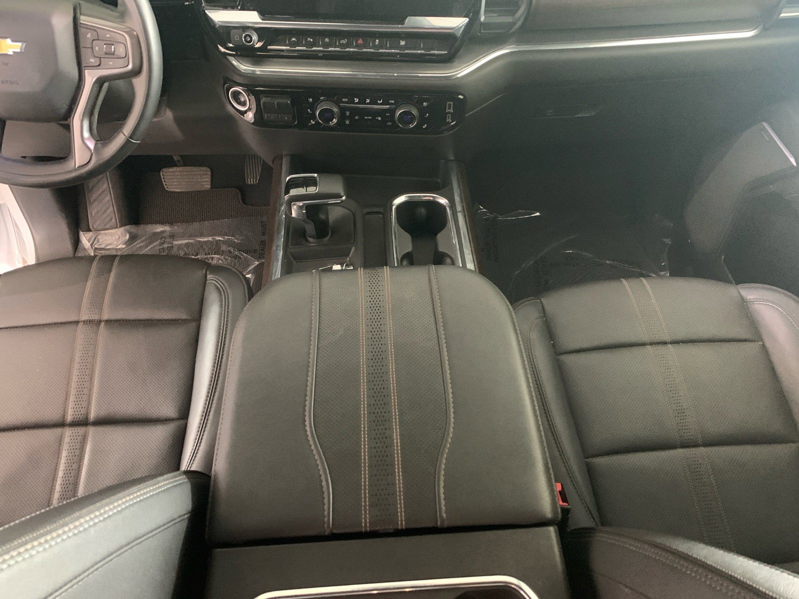 Used 2024 Chevrolet Silverado 1500 High Country image 18