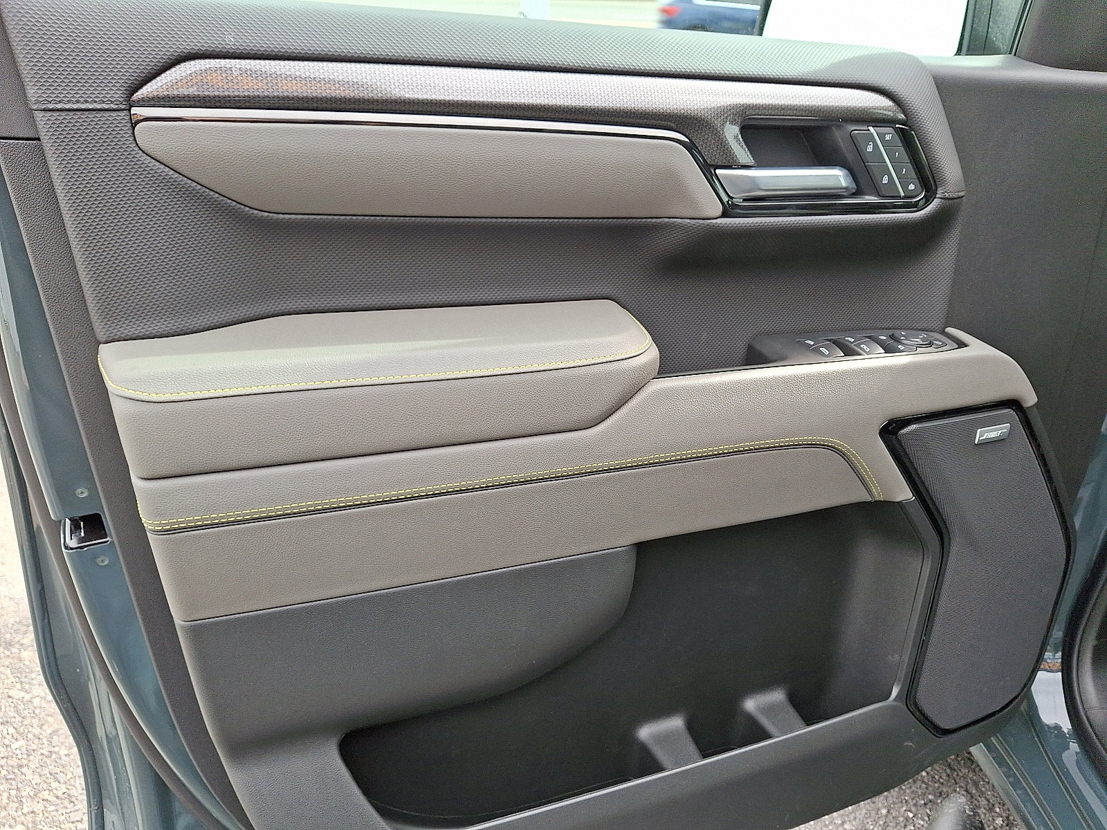 New 2026 Chevrolet Silverado 1500 ZR2 image 8