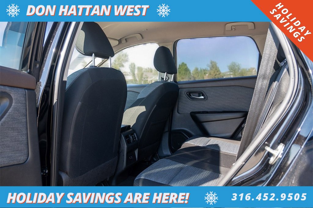 Used 2023 Nissan Rogue SV image 18