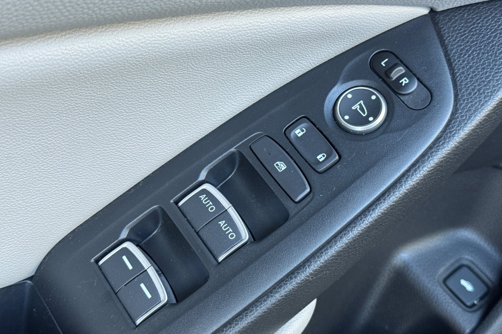 Used 2020 Honda Accord EX image 14