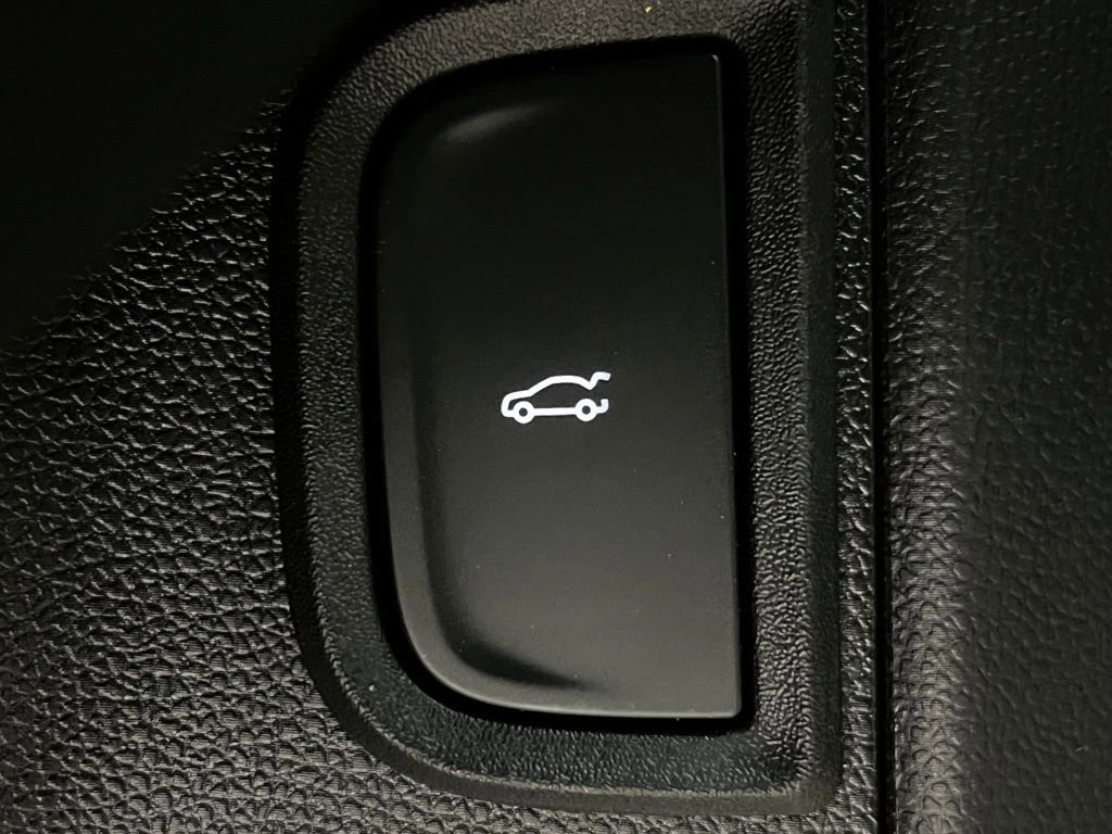 New 2026 Chevrolet Equinox RS w/ Convenience Package III image 17