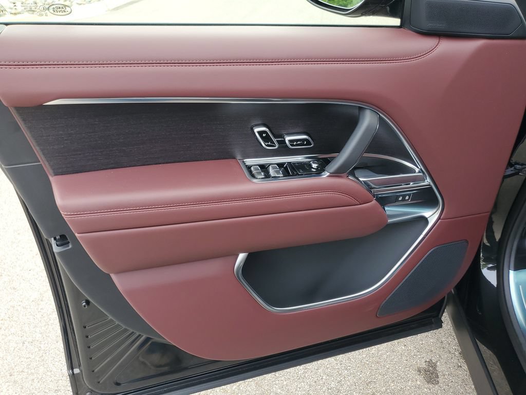 New 2026 Land Rover Range Rover SE AWD/4WD image 7