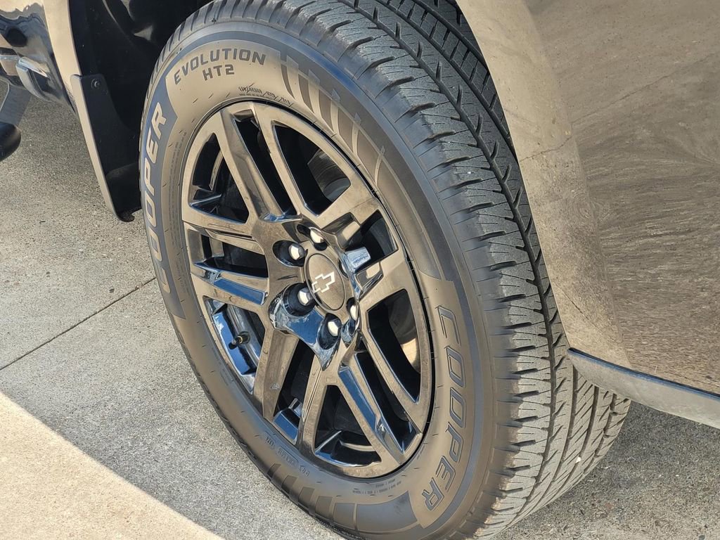 Used 2023 Chevrolet Silverado 1500 Custom w/ LPO, Dark Essentials Package image 7