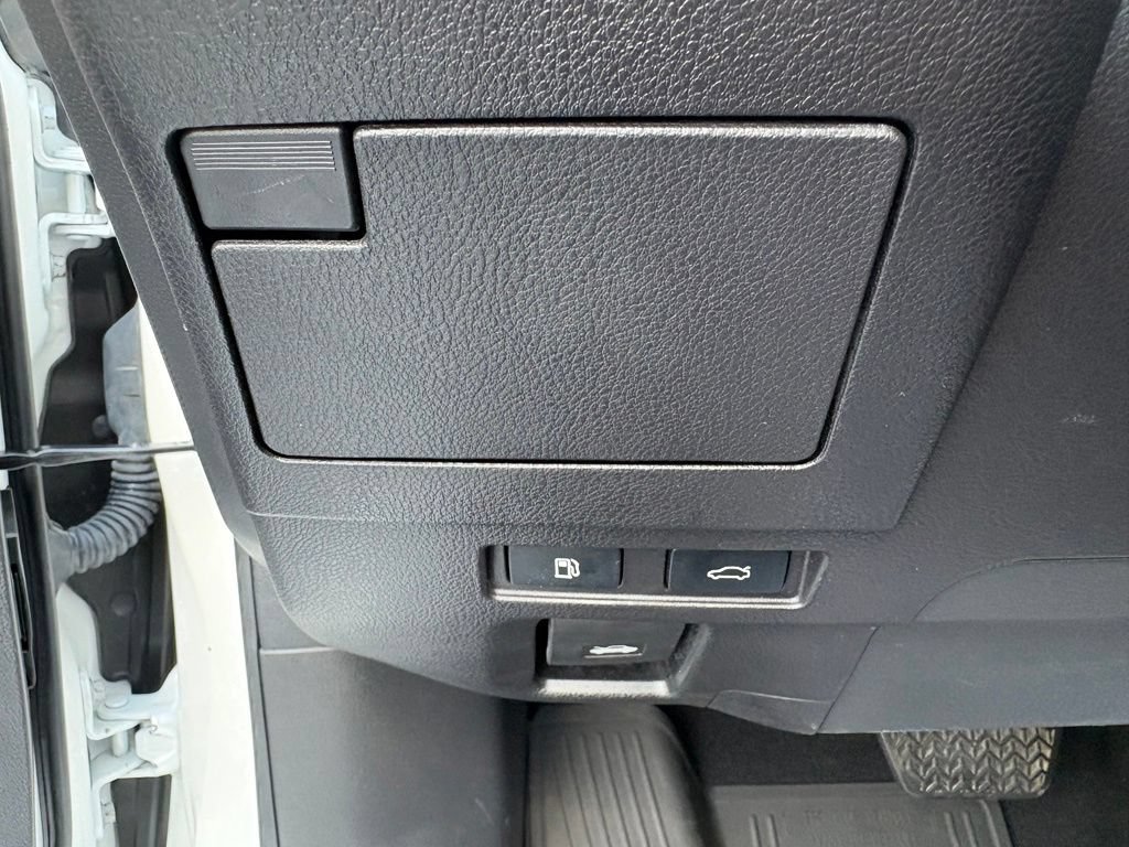 Used 2024 Lexus ES 300h w/ Premium Package FWD image 20