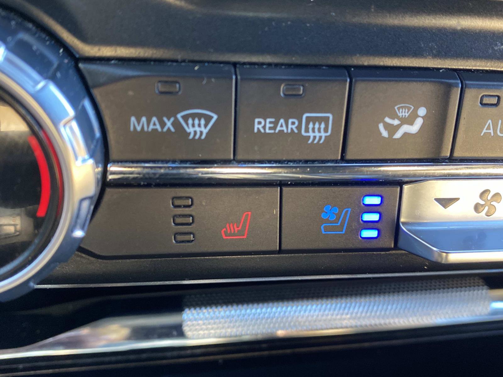 Used 2022 Ford F150 Lariat image 23