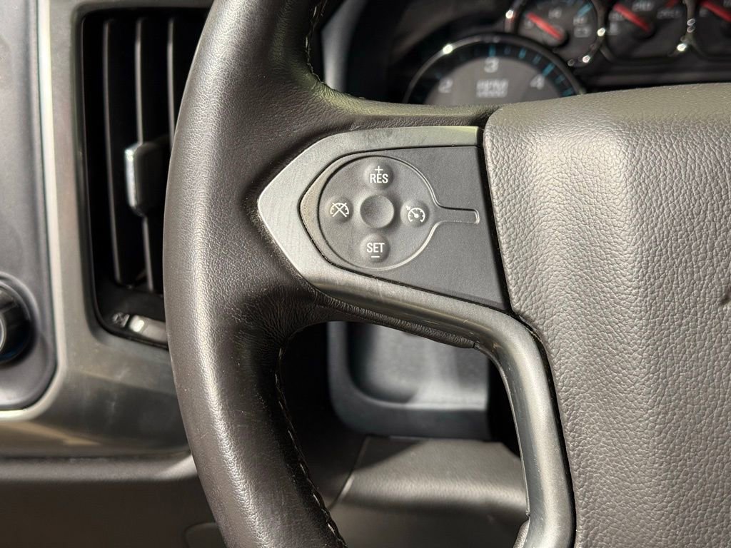 Used 2018 Chevrolet Silverado 1500 LT w/ All Star Edition image 21