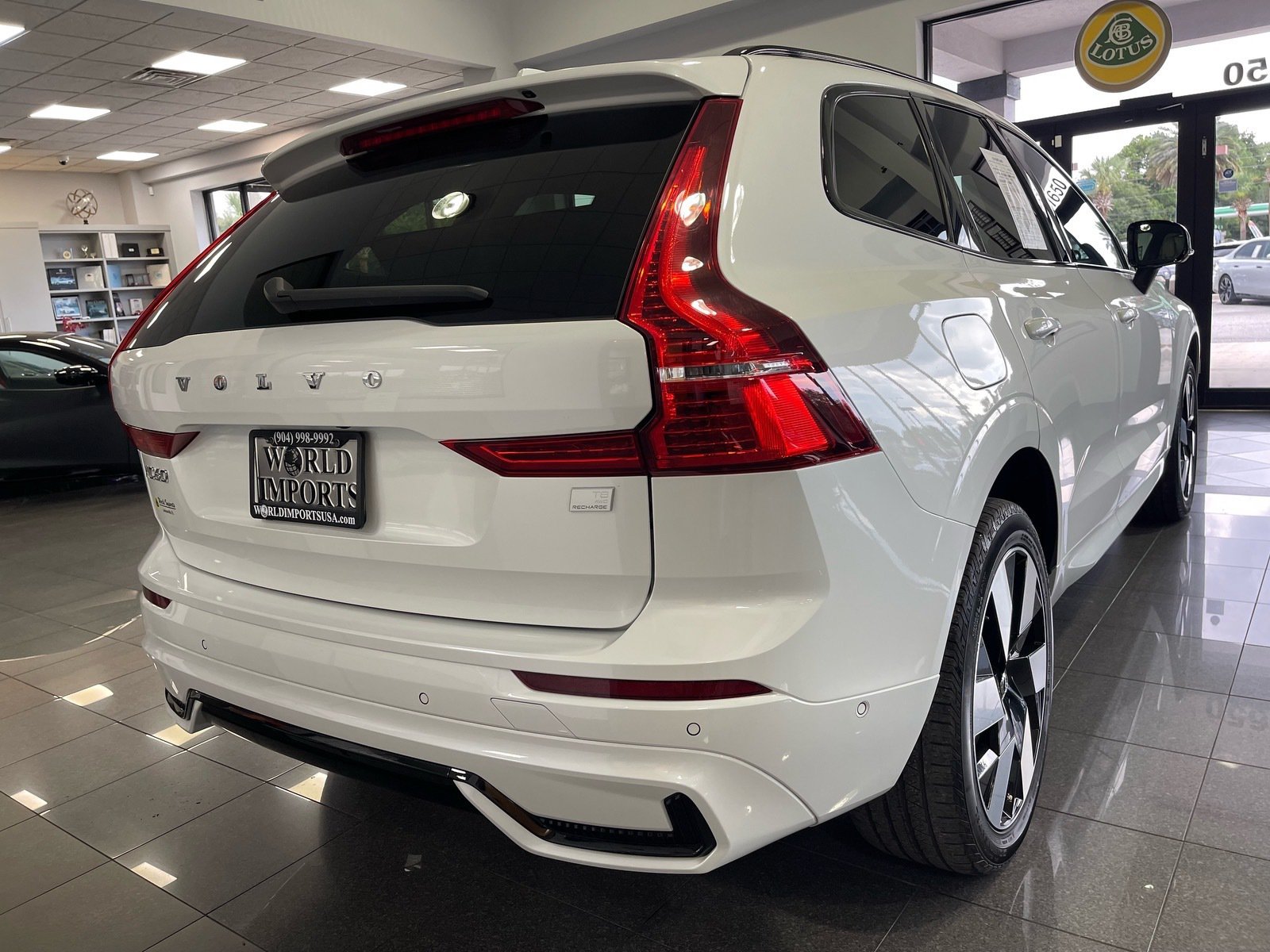 Used 2023 Volvo XC60 T8 Ultimate AWD/4WD image 18