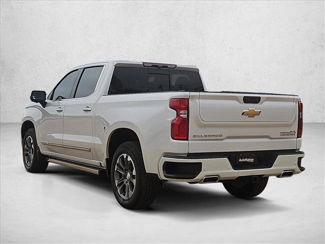 Used 2023 Chevrolet Silverado 1500 High Country w/ Z71 Off-Road Package AWD/4WD image 8