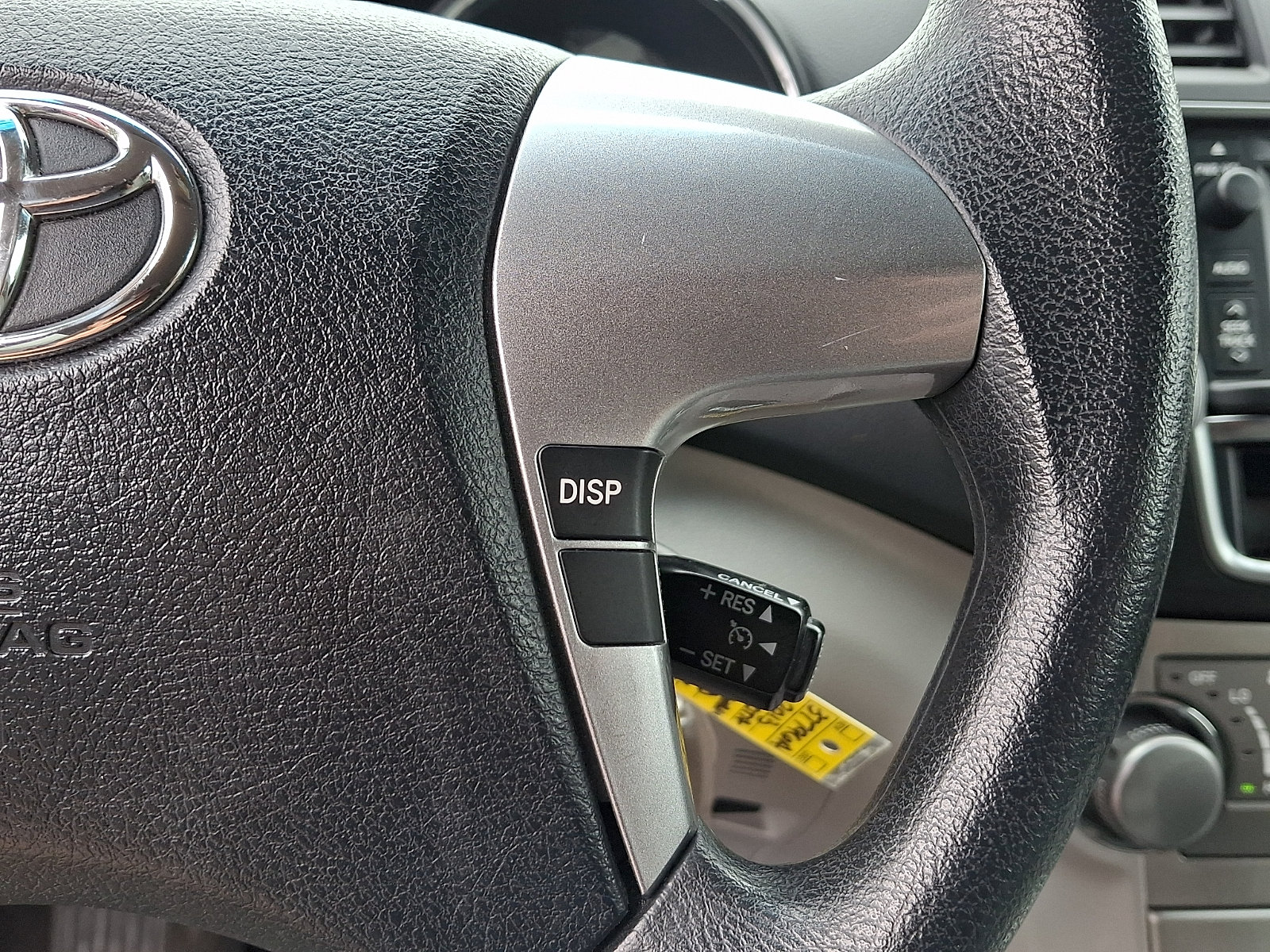 Used 2013 Toyota Highlander Plus AWD/4WD image 22