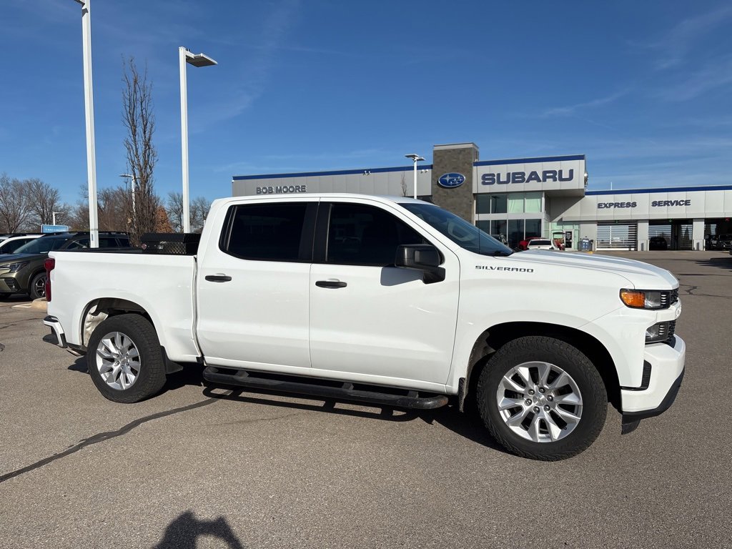 Used 2021 Chevrolet Silverado 1500 Custom image 1
