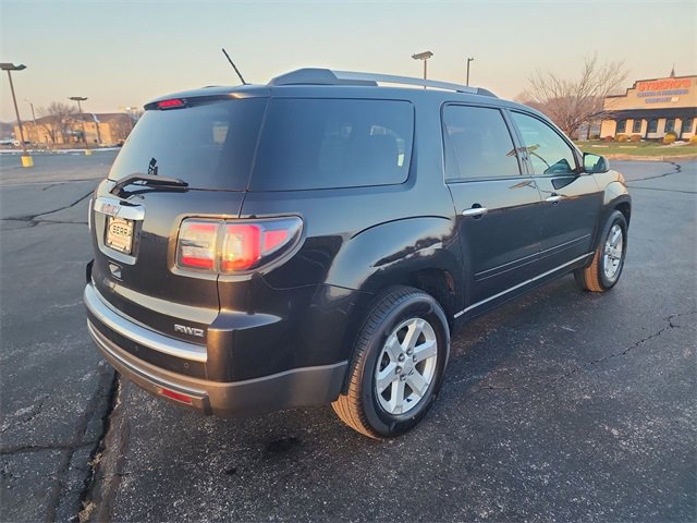Used 2015 GMC Acadia SLE image 13