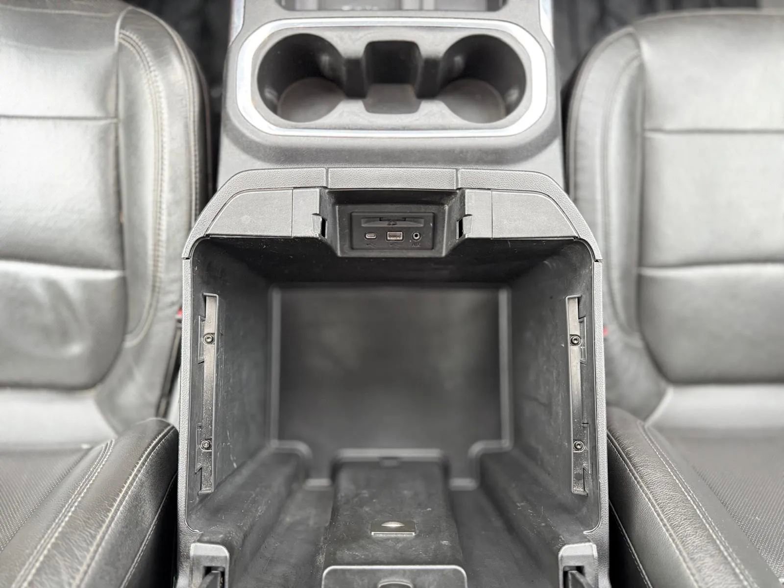 Used 2020 Chevrolet Silverado 2500 LTZ w/ LTZ Plus Package image 21