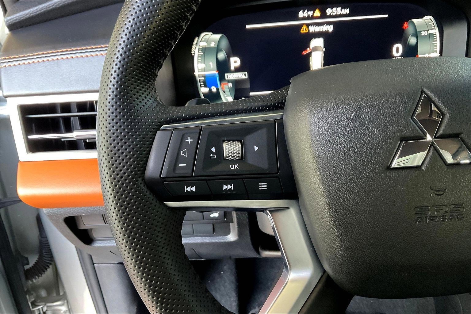 Used 2022 Mitsubishi Outlander SEL AWD/4WD image 11