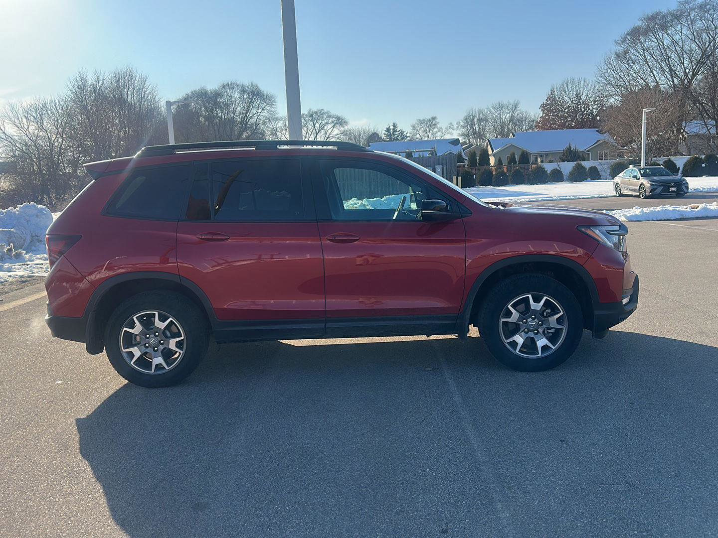 Used 2023 Honda Passport TrailSport image 2