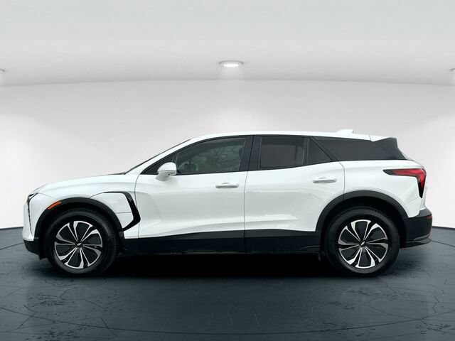 Used 2025 Chevrolet Blazer EV LT AWD/4WD image 3