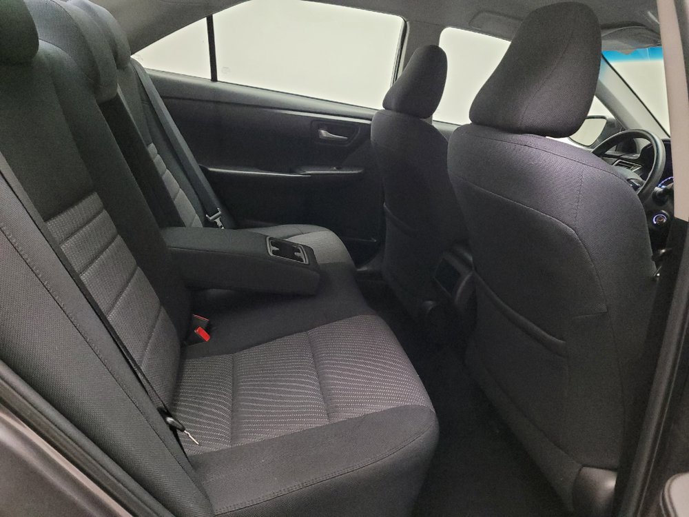 Used 2015 Toyota Camry LE FWD image 19