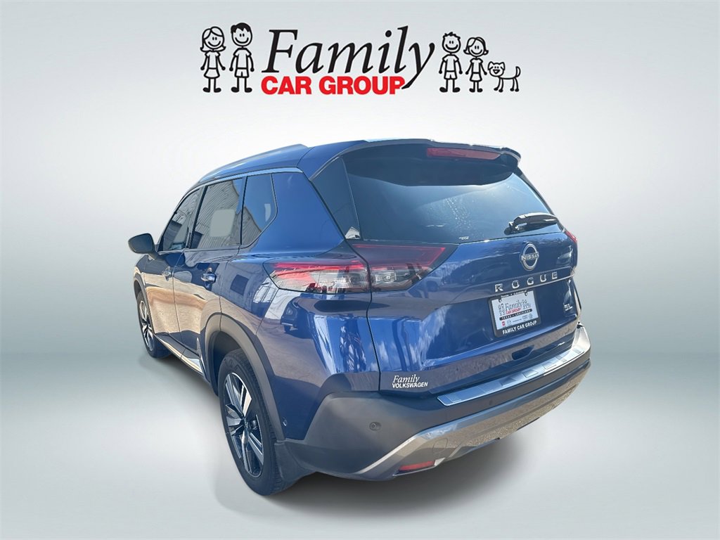 Used 2022 Nissan Rogue SL w/ SL Premium Package image 4