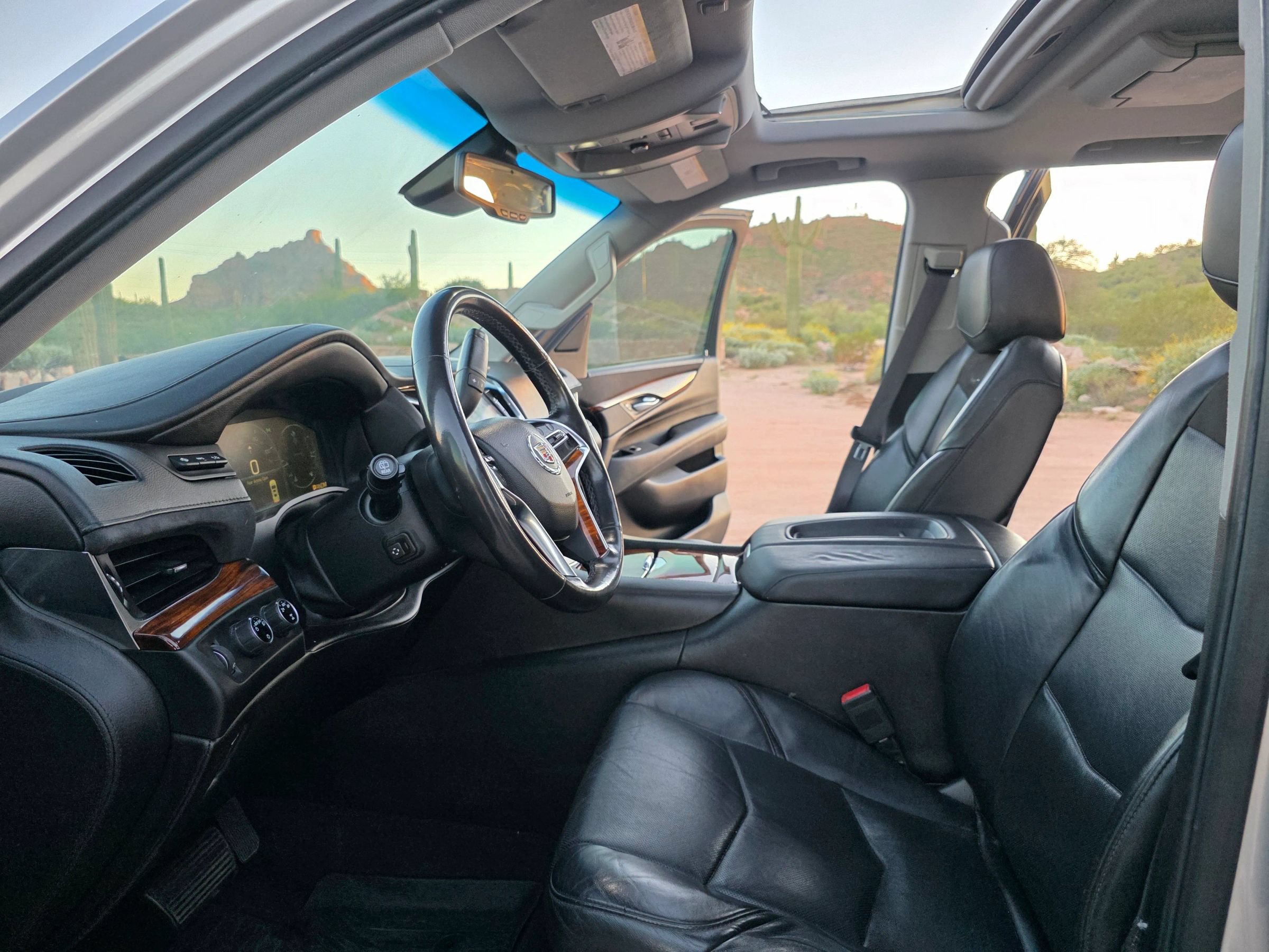 Used 2015 Cadillac Escalade Premium AWD/4WD image 9