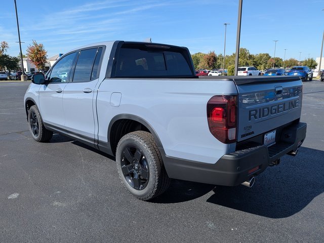 New 2026 Honda Ridgeline Black Edition image 9