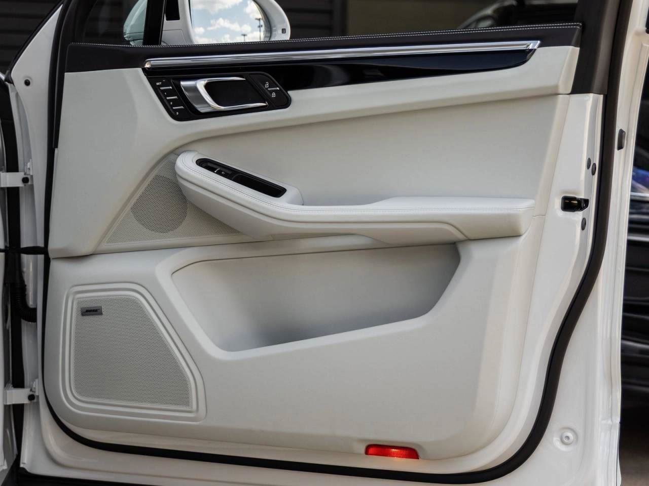 New 2026 Porsche Macan S image 91