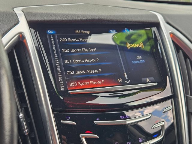 Used 2015 Cadillac SRX Luxury w/ Driver Assist Package FWD image 8
