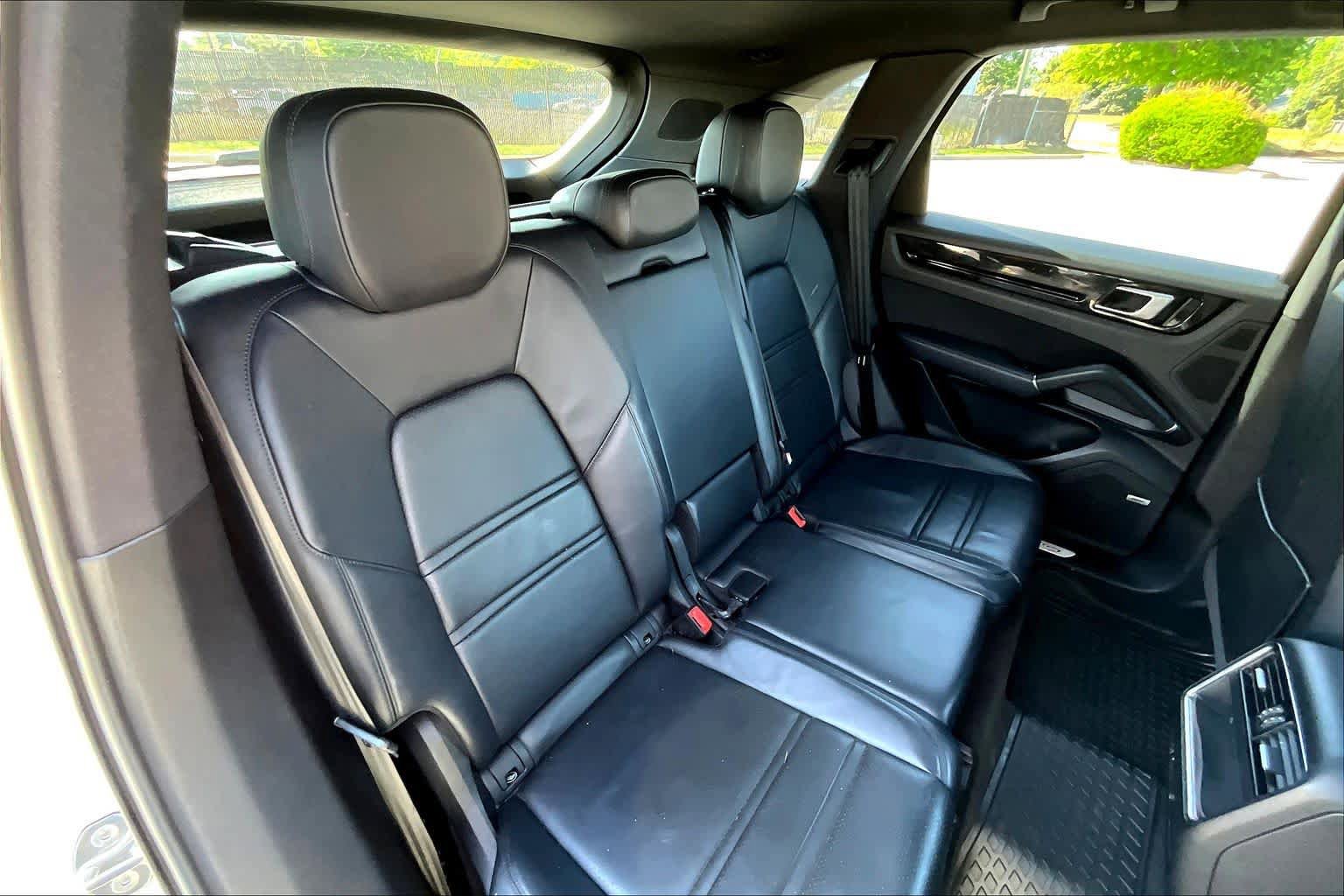 Used 2019 Porsche Cayenne image 20