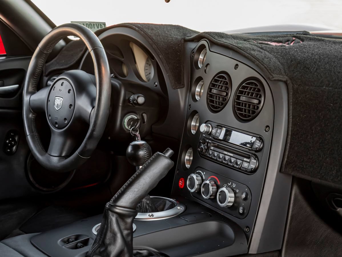 Used 2004 Dodge Viper SRT-10 RWD image 32