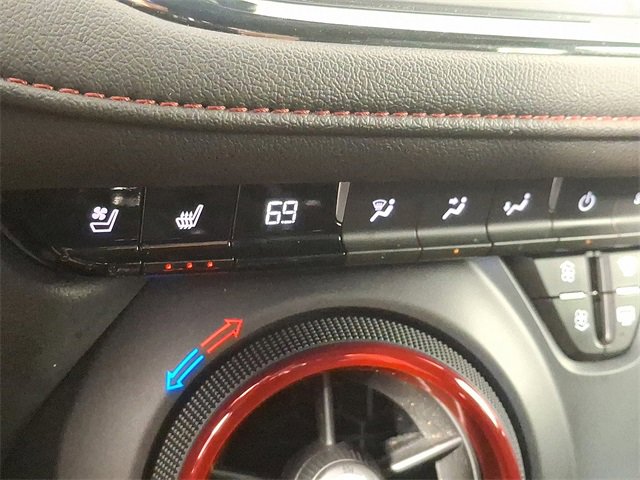 Used 2022 Chevrolet Blazer RS w/ Enhanced Convenience Package image 19