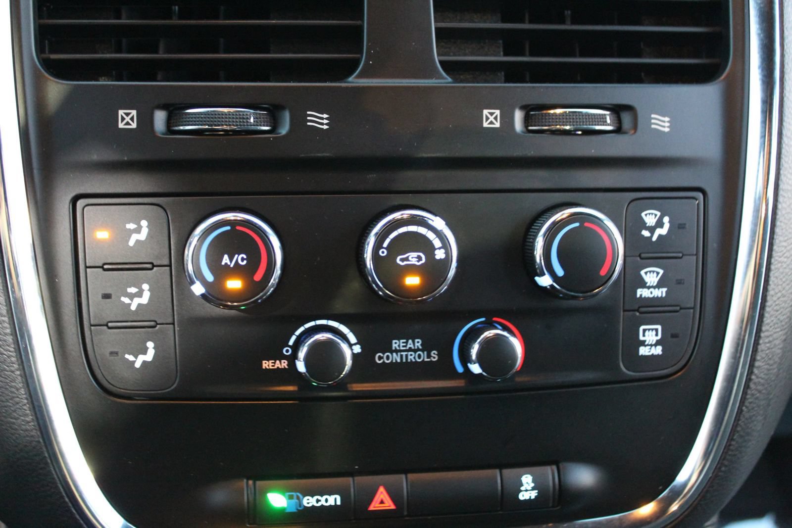 Used 2019 Dodge Grand Caravan SE FWD image 23