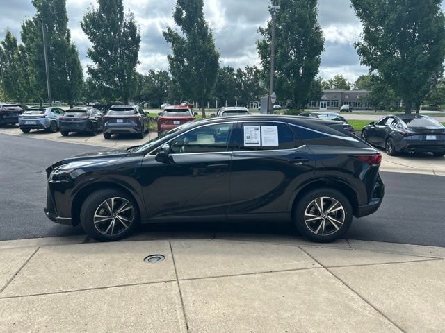 Used 2023 Lexus RX 350 Premium w/ Cold Area Package AWD/4WD image 4