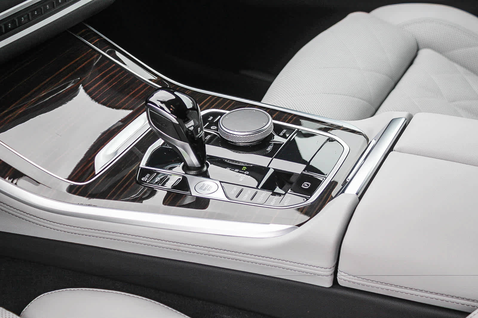 Certified 2023 BMW X5 sDrive40i w/ Luxury Seating Package RWD image 18