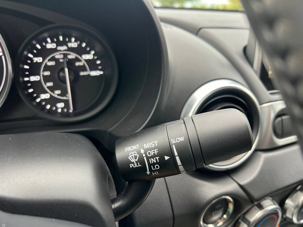 Used 2018 FIAT 124 Spider Classica w/ Technology Group RWD image 51