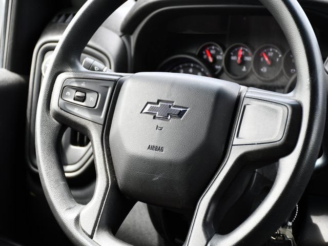 Used 2020 Chevrolet Silverado 1500 Custom w/ Custom Value Package AWD/4WD image 26