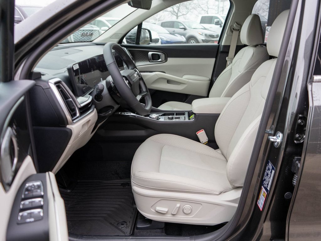 New 2026 Kia Sorento EX AWD/4WD image 11