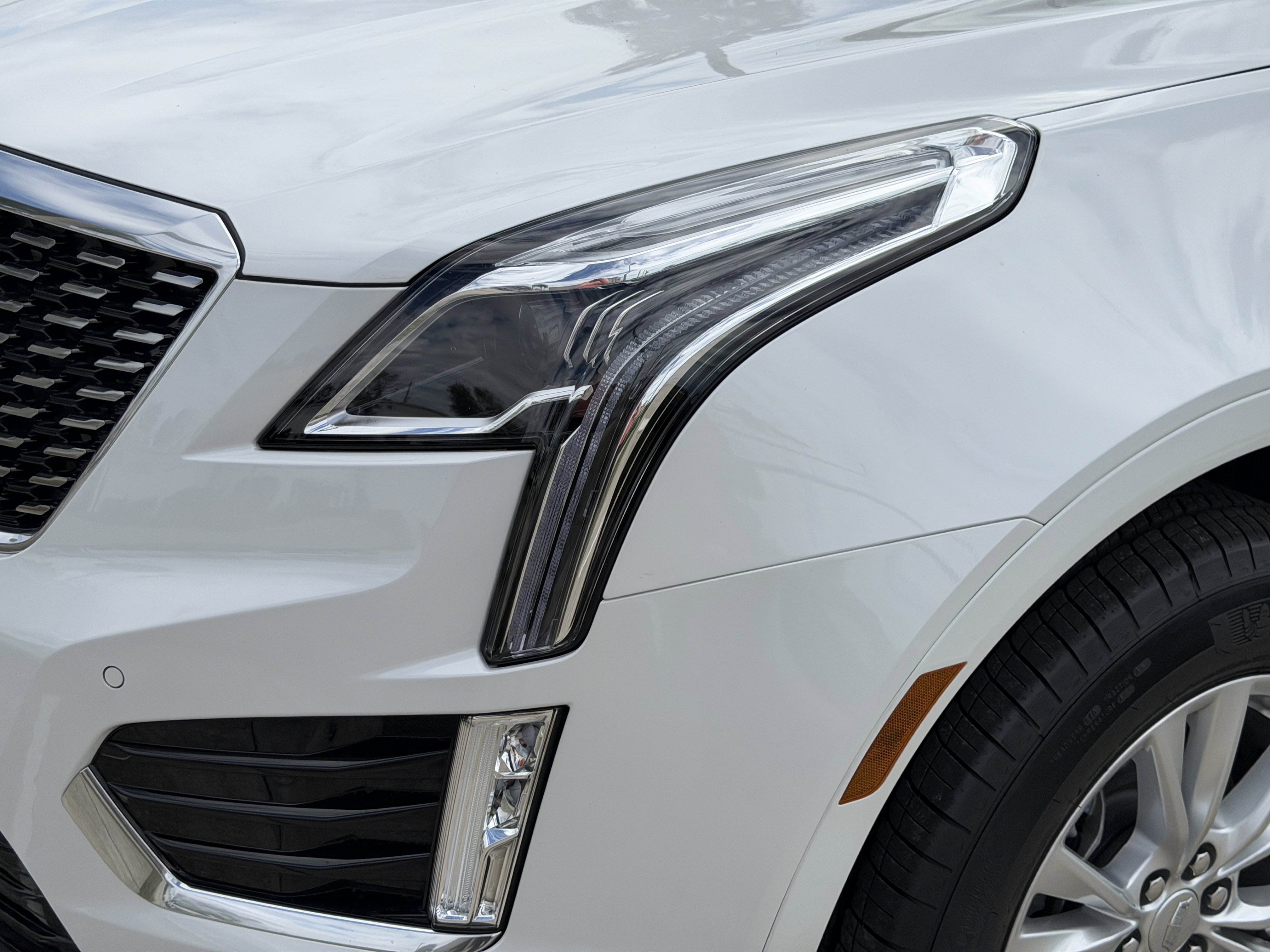 New 2026 Cadillac XT5 Luxury image 7