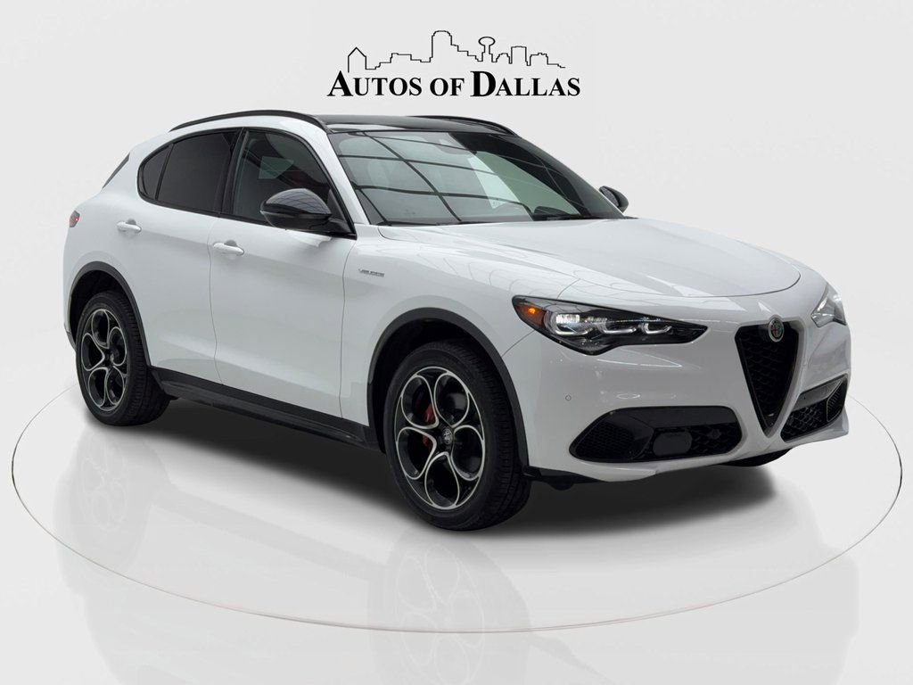 Used 2024 Alfa Romeo Stelvio Veloce image 1