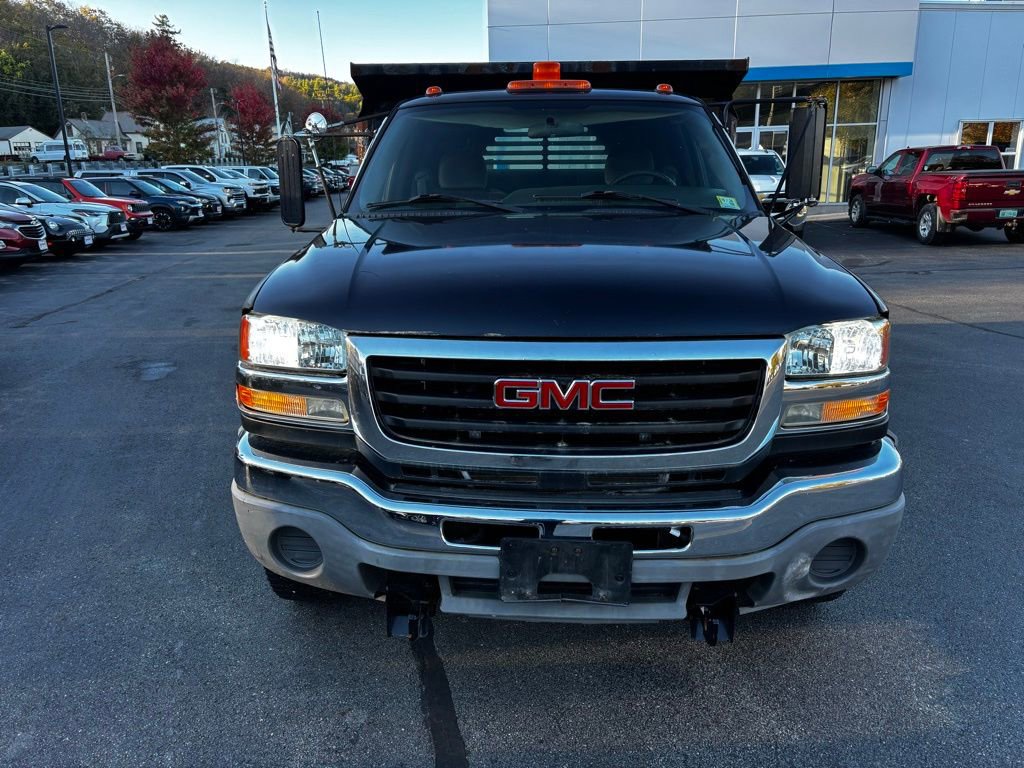 Used 2007 GMC Sierra 3500 SL w/ Heavy-Duty Power Package image 8