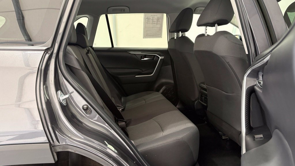 Used 2024 Toyota RAV4 XLE FWD image 26