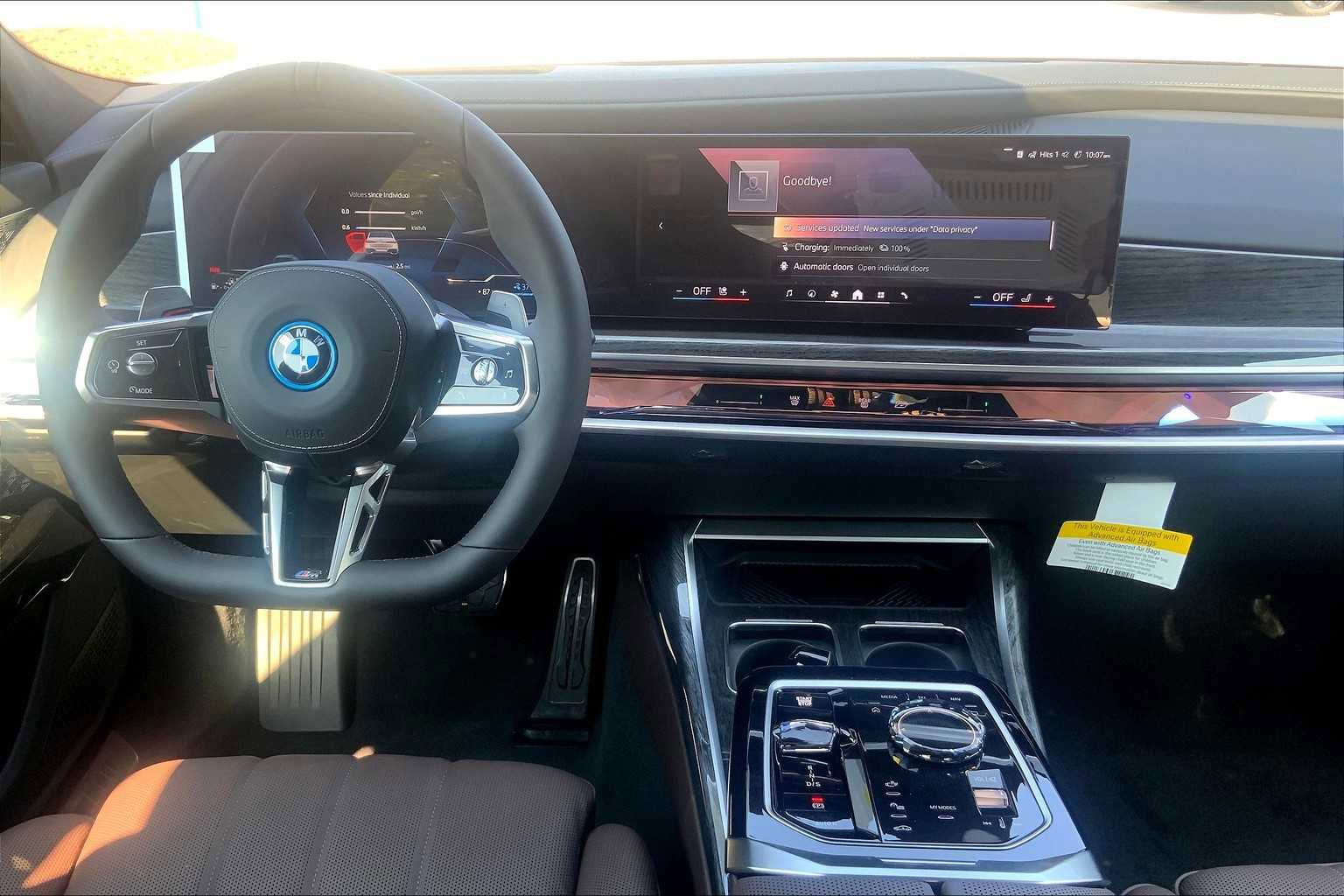 New 2026 BMW 750e xDrive w/ Executive Package image 5